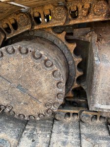 2017 Komatsu PC210LC-10 Sprocket